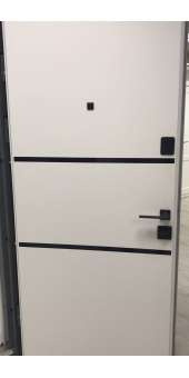 НАШІ РОБОТИ Вхідні двері металеві в квартиру з МДФ накладками